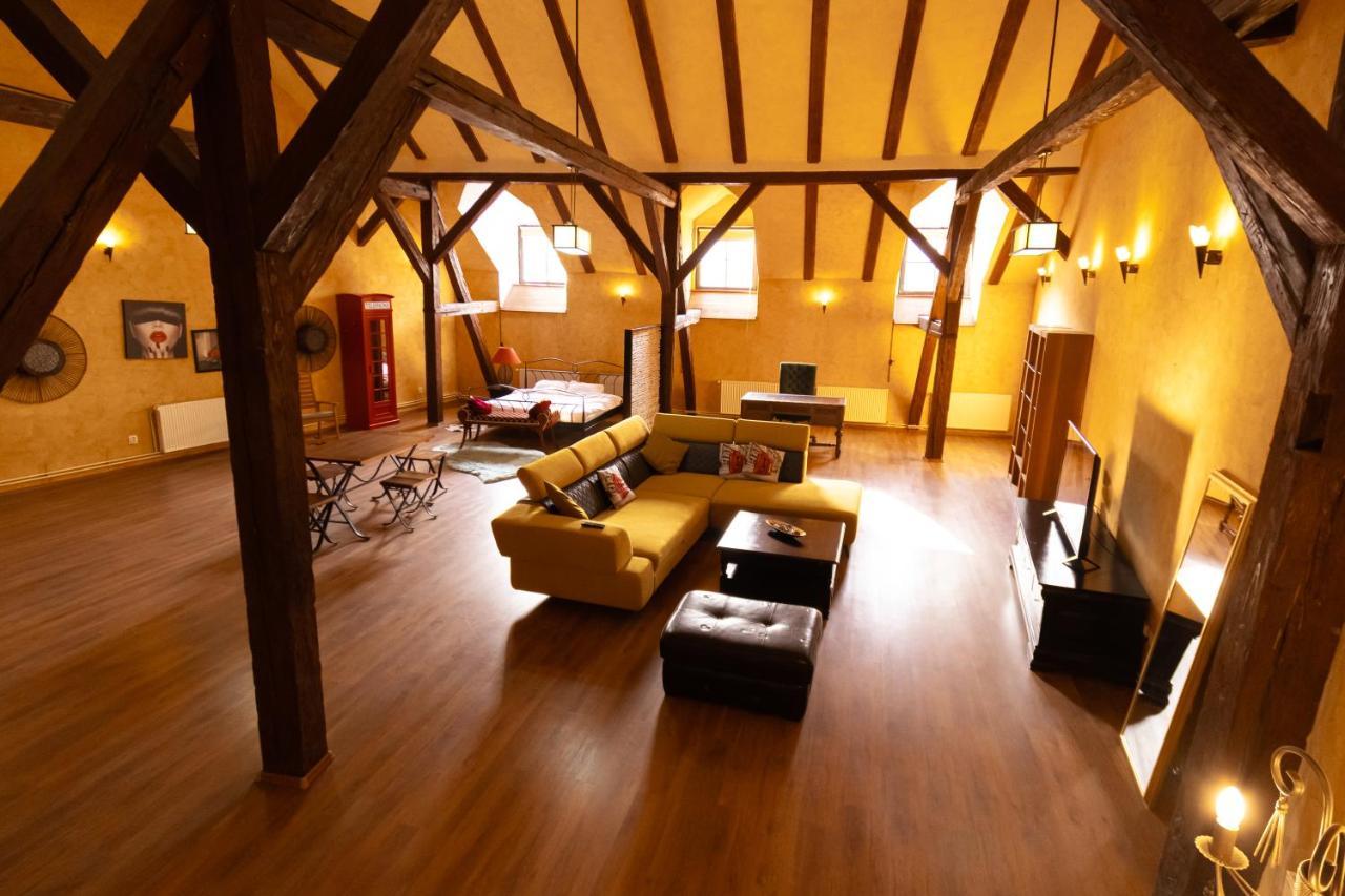 The Attic - Large Open-space In The Old Town Of Brasov, Minutes Away From The Black Church * Brașov